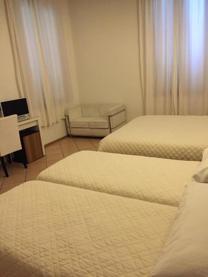 Da Battista Hotell Suzzara Exteriör bild