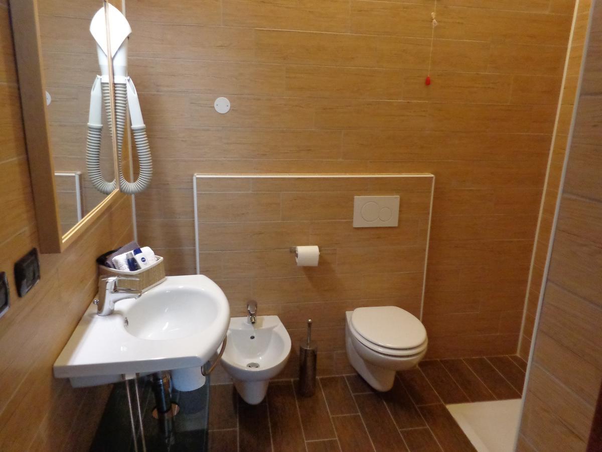 Da Battista Hotell Suzzara Exteriör bild