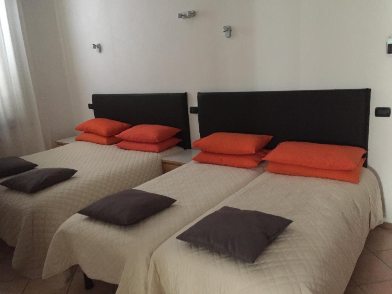Da Battista Hotell Suzzara Exteriör bild